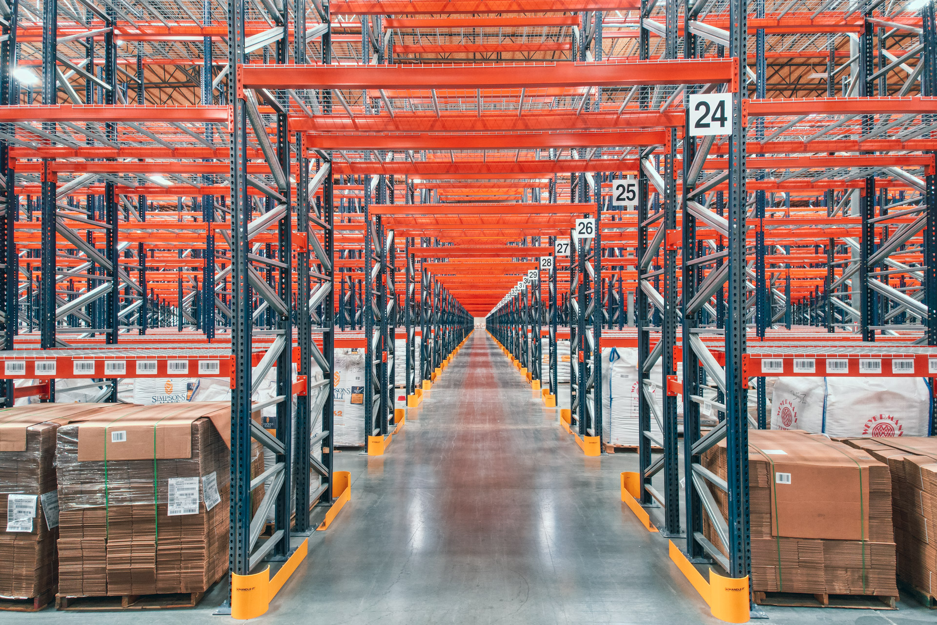 Pallet rack aisle ready for a warehouse move